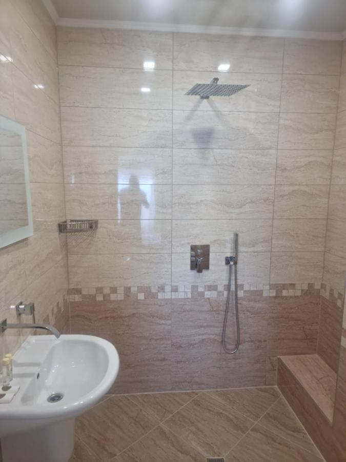 Family Hotel Alfa Vita Sozopol Bagian luar foto