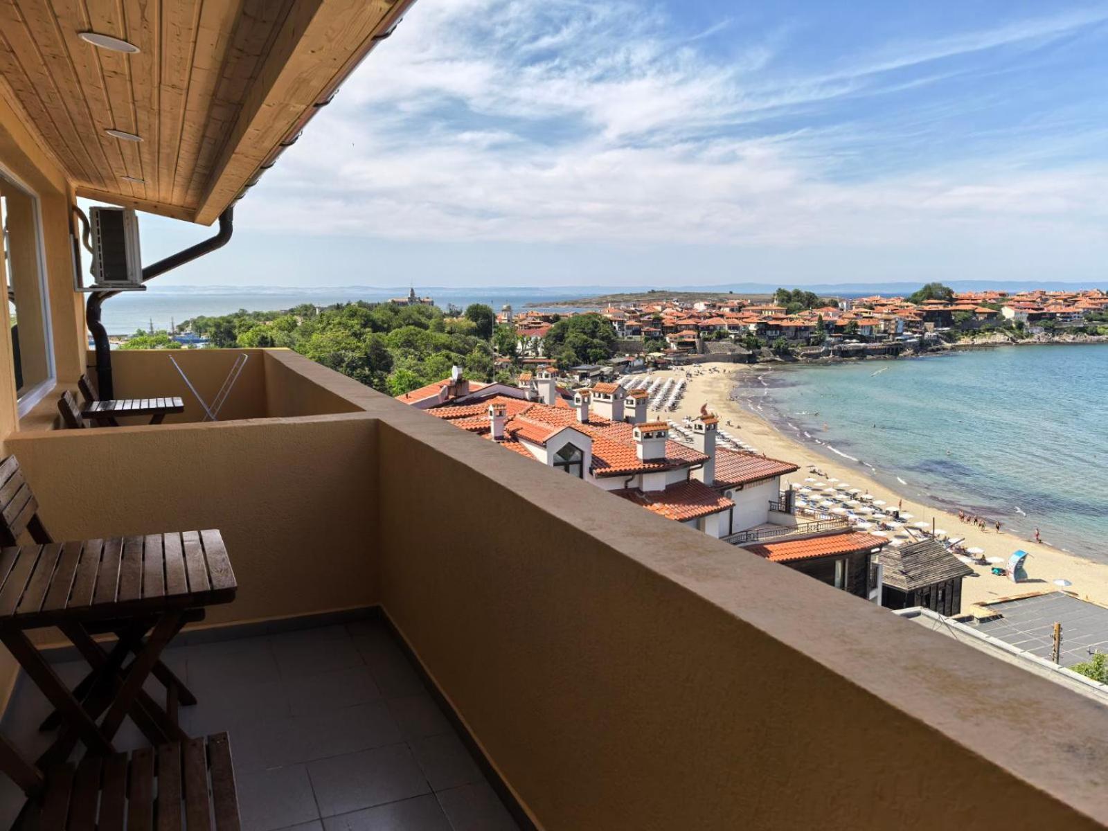 Family Hotel Alfa Vita Sozopol Bagian luar foto