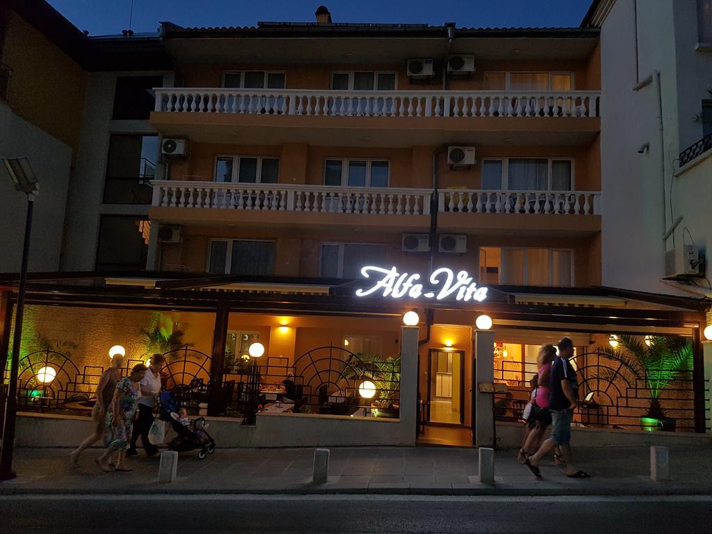 Family Hotel Alfa Vita Sozopol Bagian luar foto