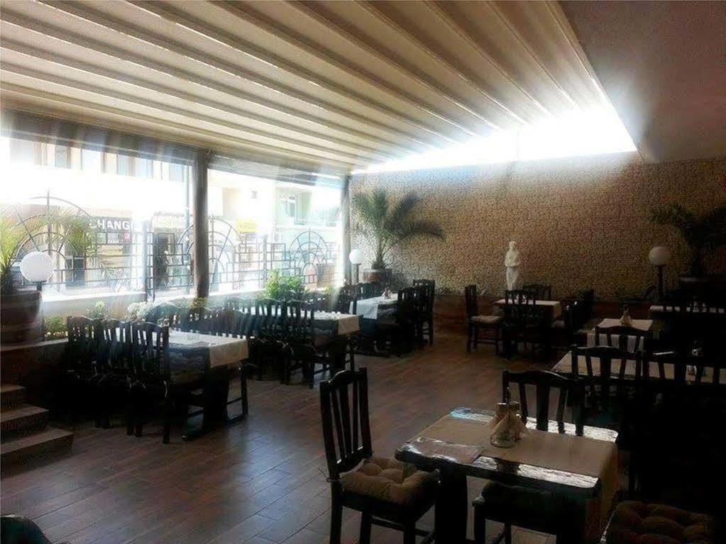 Family Hotel Alfa Vita Sozopol Bagian luar foto